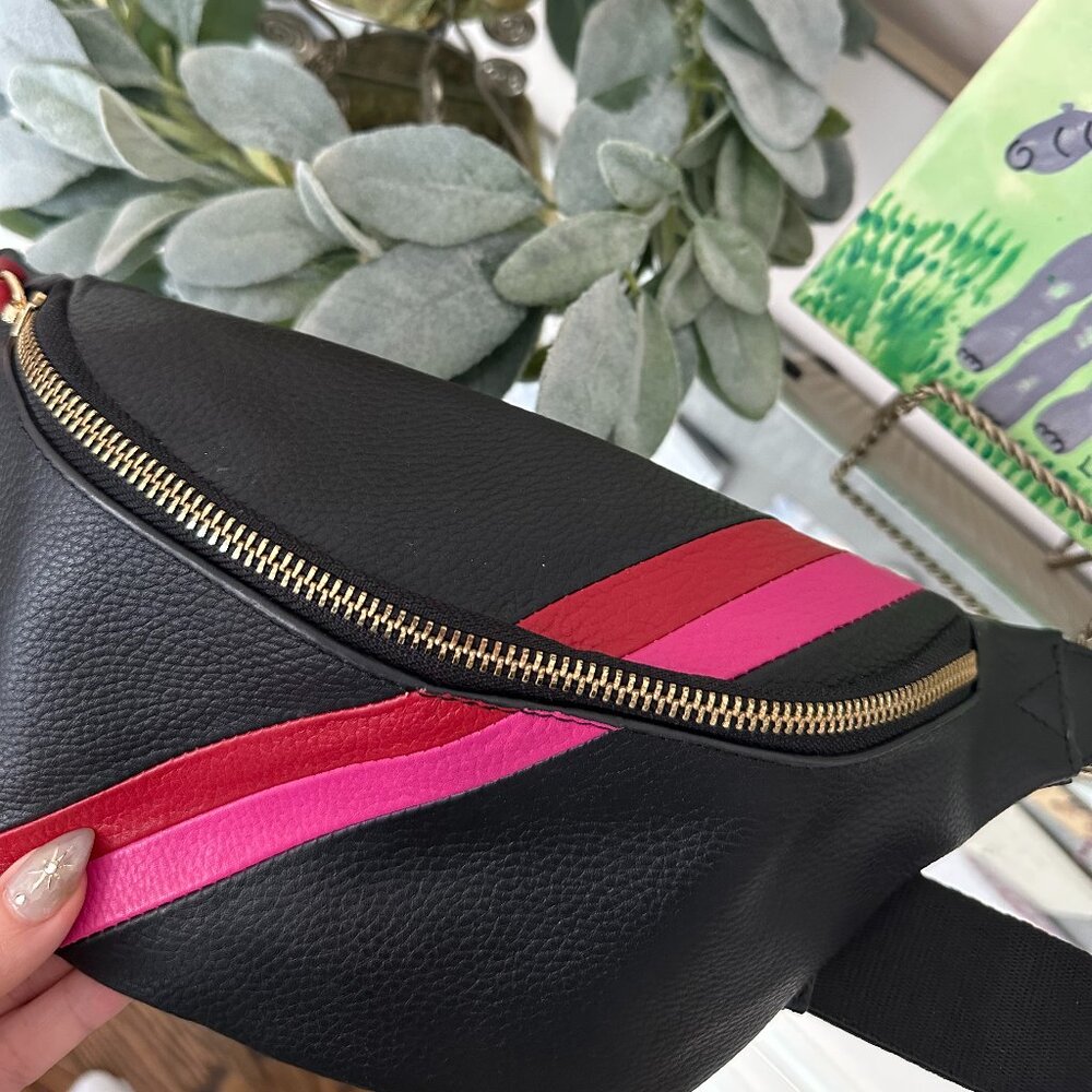 Capital Z Leather Soul Sister Sling Bag in Black